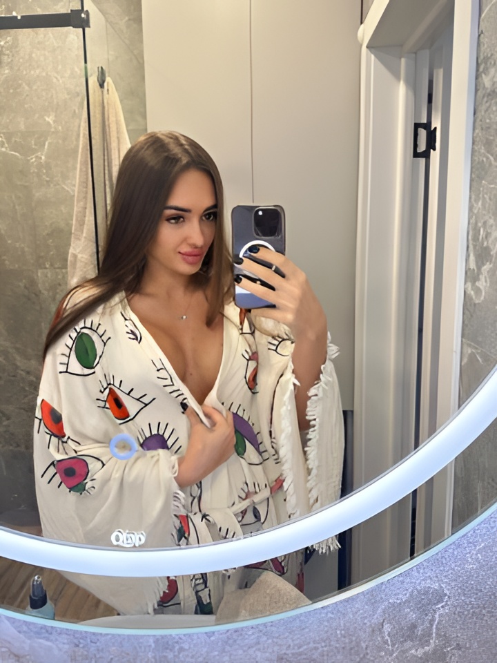 Людмила привлекальеная девушка из Советска цена от 2000 руб