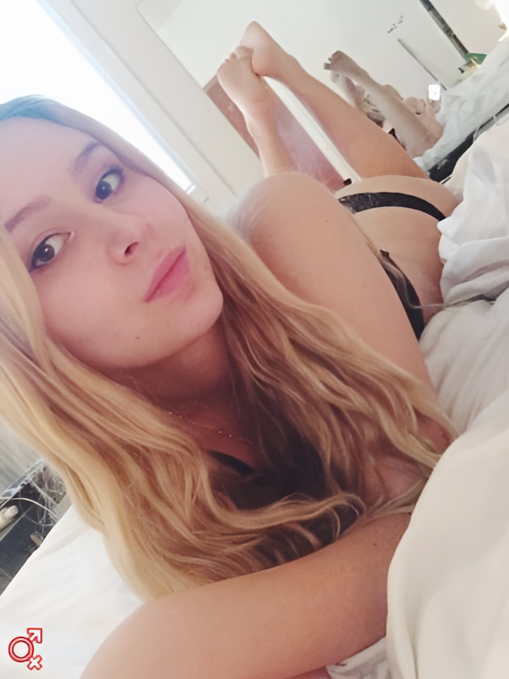 Марина привлекальеная девушка из Советска цена от 2500 руб