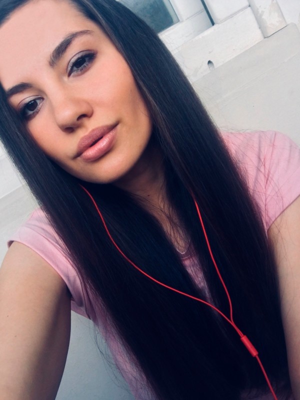 Дарьяна привлекательная девушка из Советска цена от 3500 руб