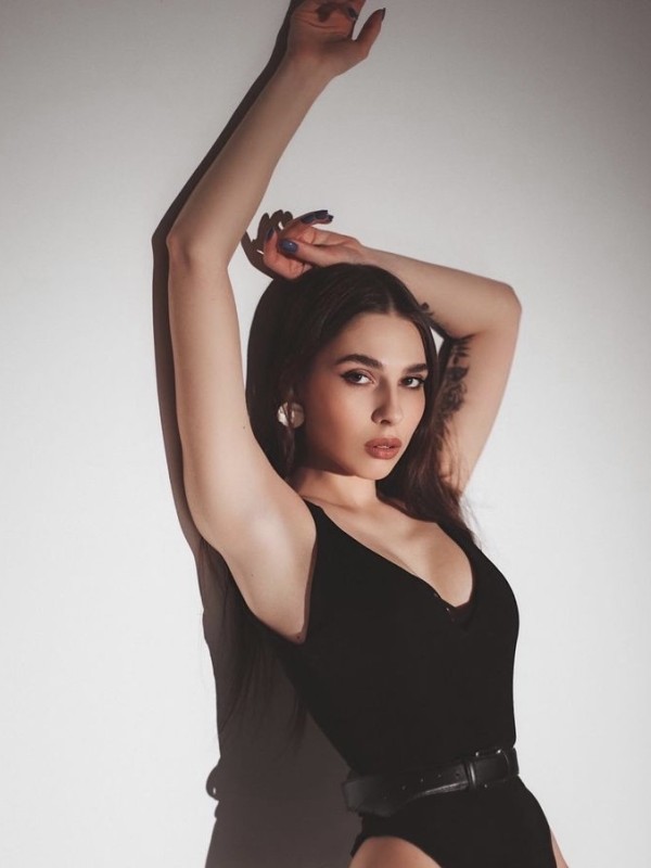 🎥 Арианна привлекательная девушка из Советска цена от 3500 руб